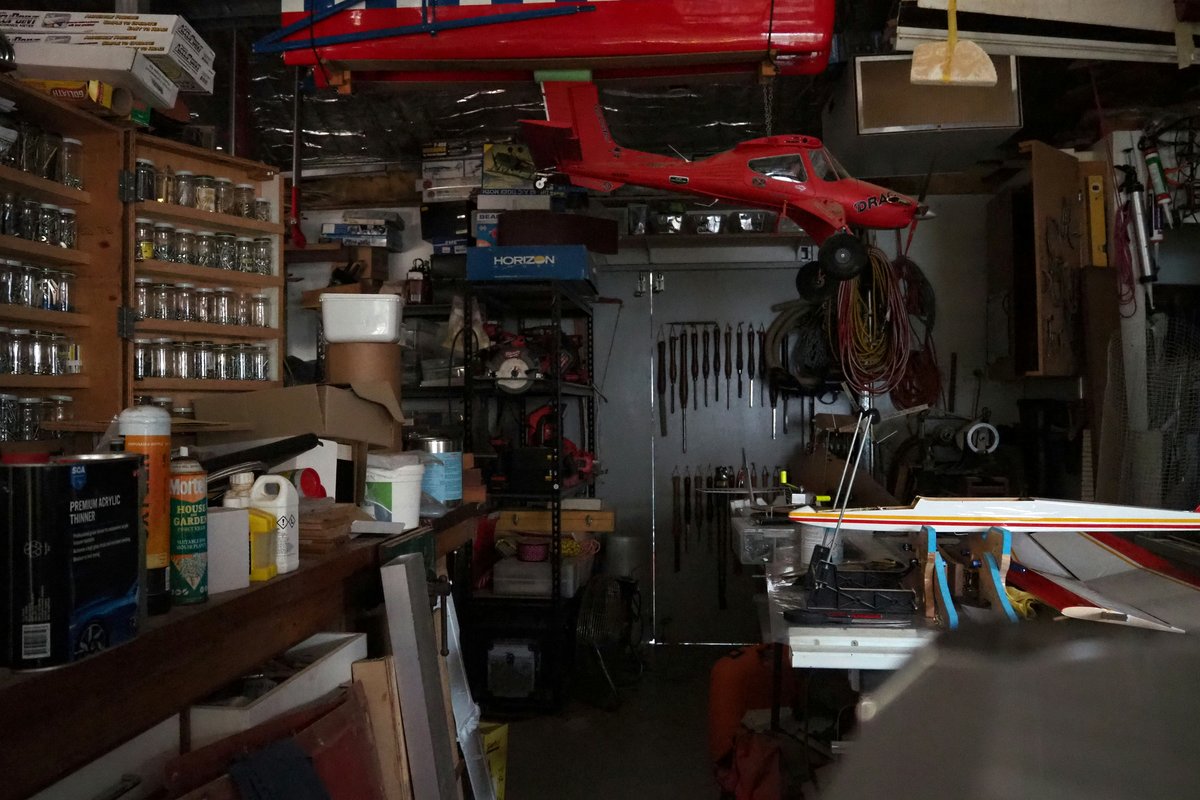 Cluttered garage ready for a structured cleanout plan